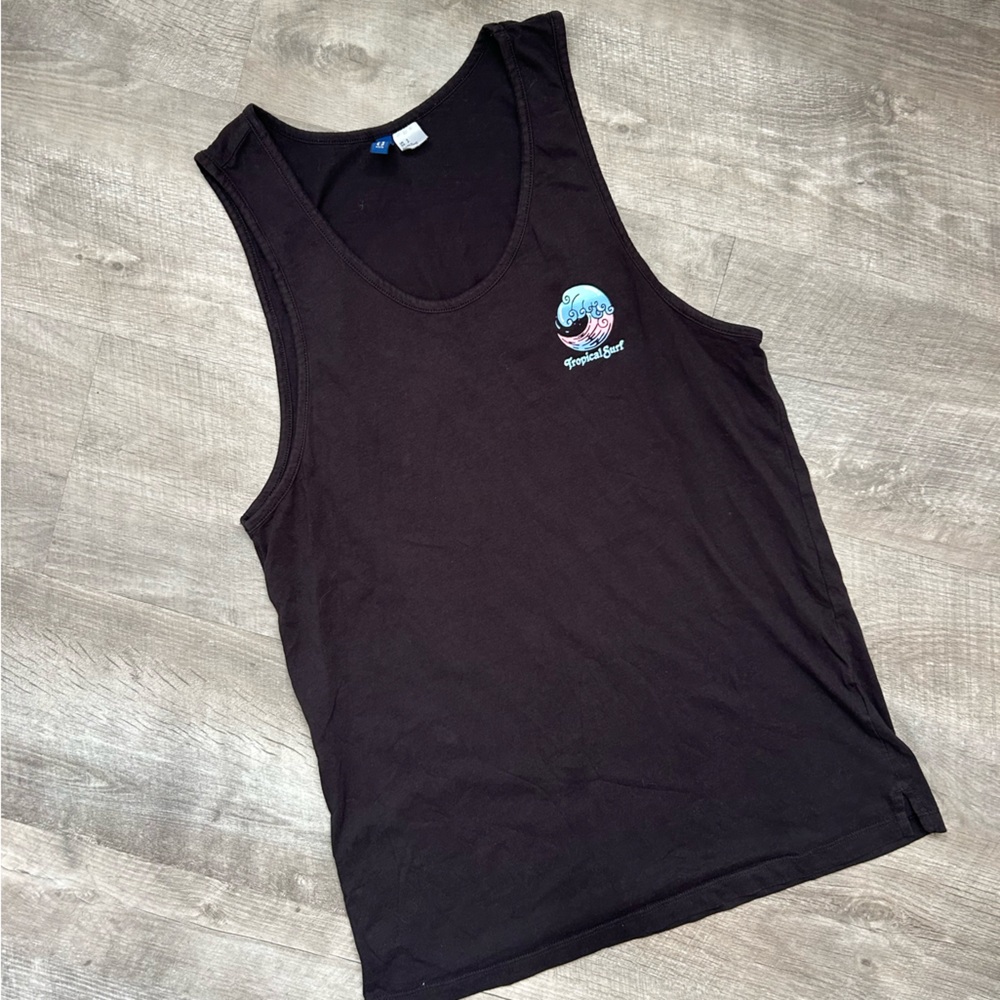 Tropical Surf Tank | Divided